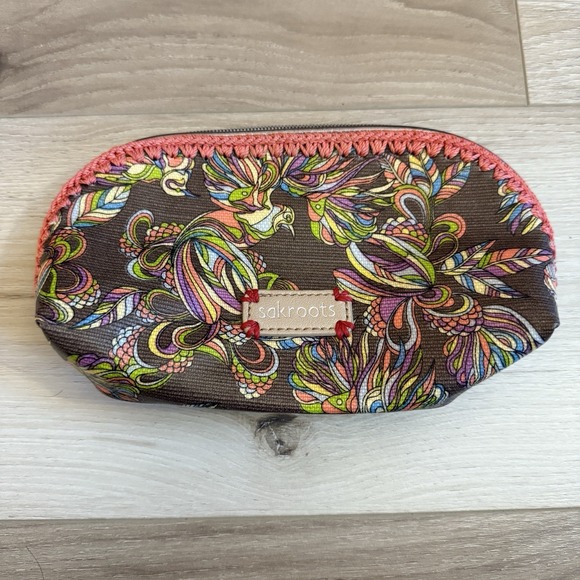 Interesting Info About Sakroots Makeup Bag